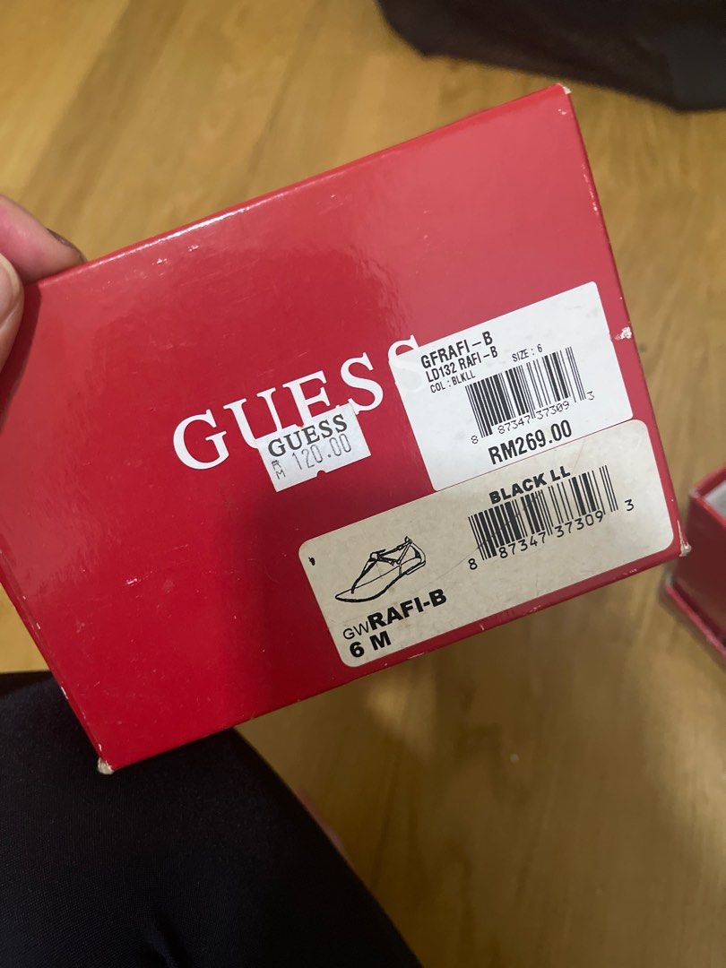 guess flat shoes