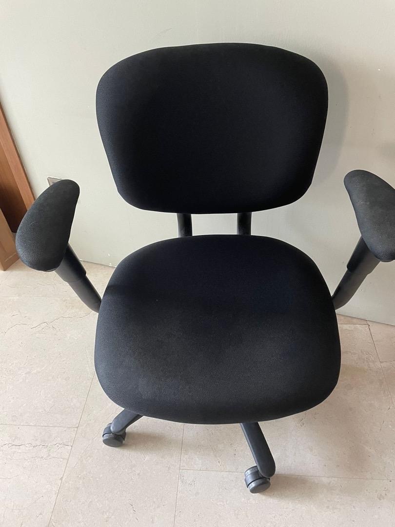 Haworth office chair, Furniture & Home Living, Furniture, Chairs on