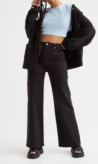 H&M Black twill pants (cropped)