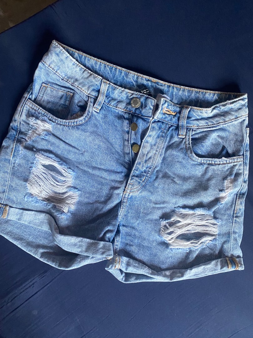 H&M Divided HW shorts, Women's Fashion, Bottoms, Shorts on Carousell