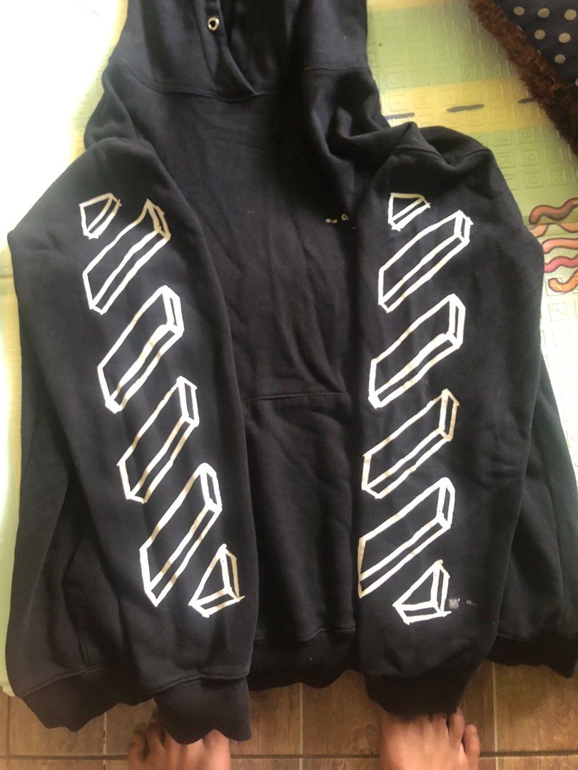 Hoodie Off White Second, Fesyen Pria, Pakaian , Atasan di Carousell