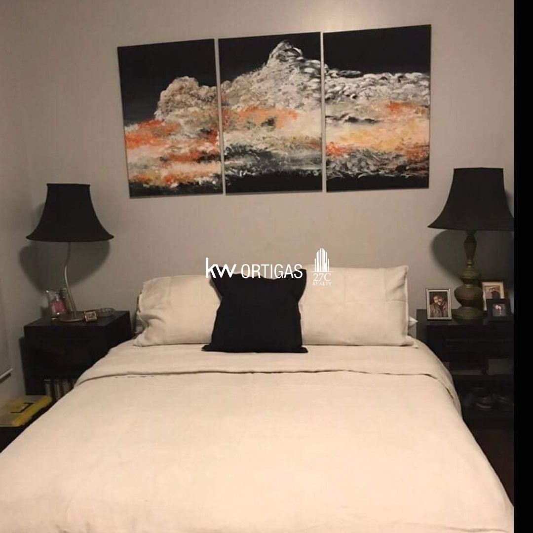 House and Lot for Sale in Varsity Hills, QC, Property, For Sale, House