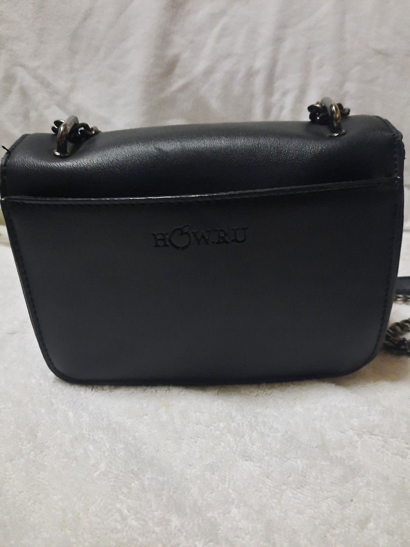 How Ru 22 HOw RU BAG, Women's Fashion, Bags & Wallets, Cross-body Bags on Carousell