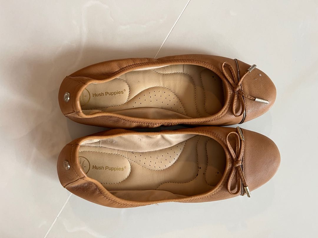 Hush puppies nude ballet flats hot sale