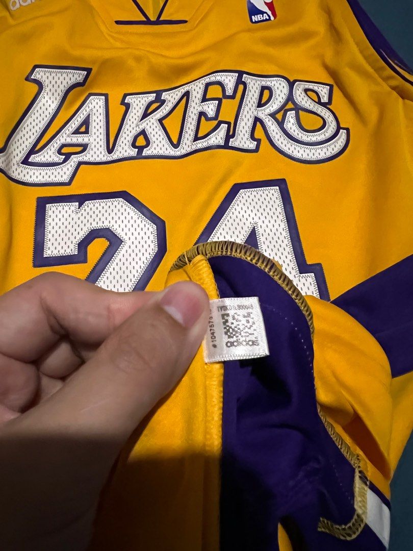 Kobe Bryant Lakers Adidas Hardwood Classics Swingman Jersey size L nba  mamba