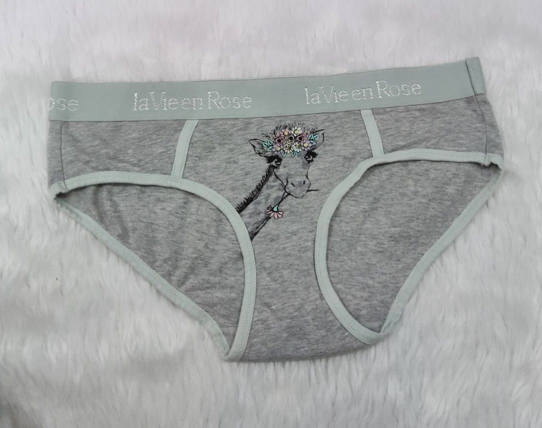La vie en rose underwear medium, Women's Fashion, Activewear on Carousell