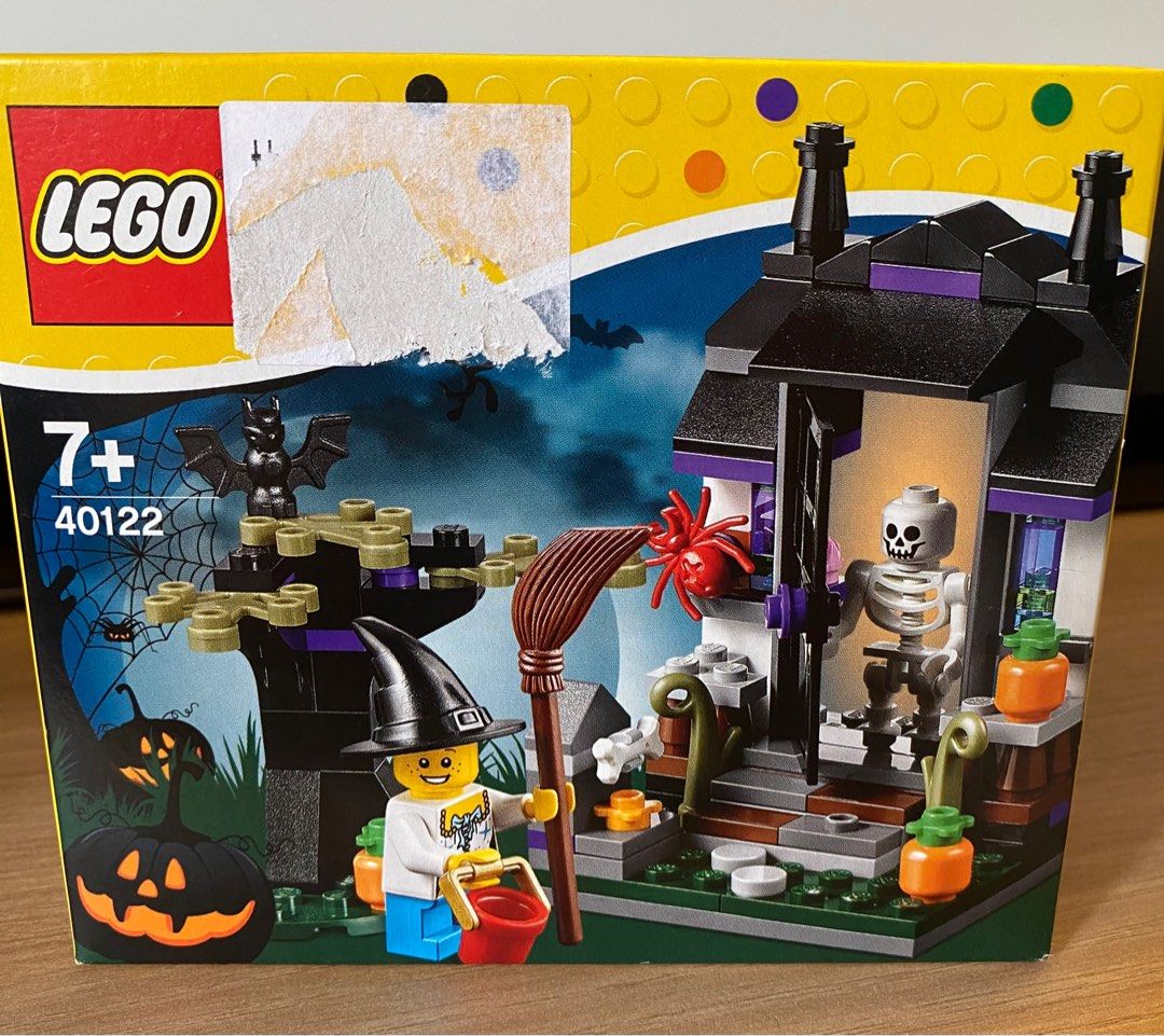 Lego Halloween Collections 40122, Hobbies & Toys, Toys & Games on Carousell