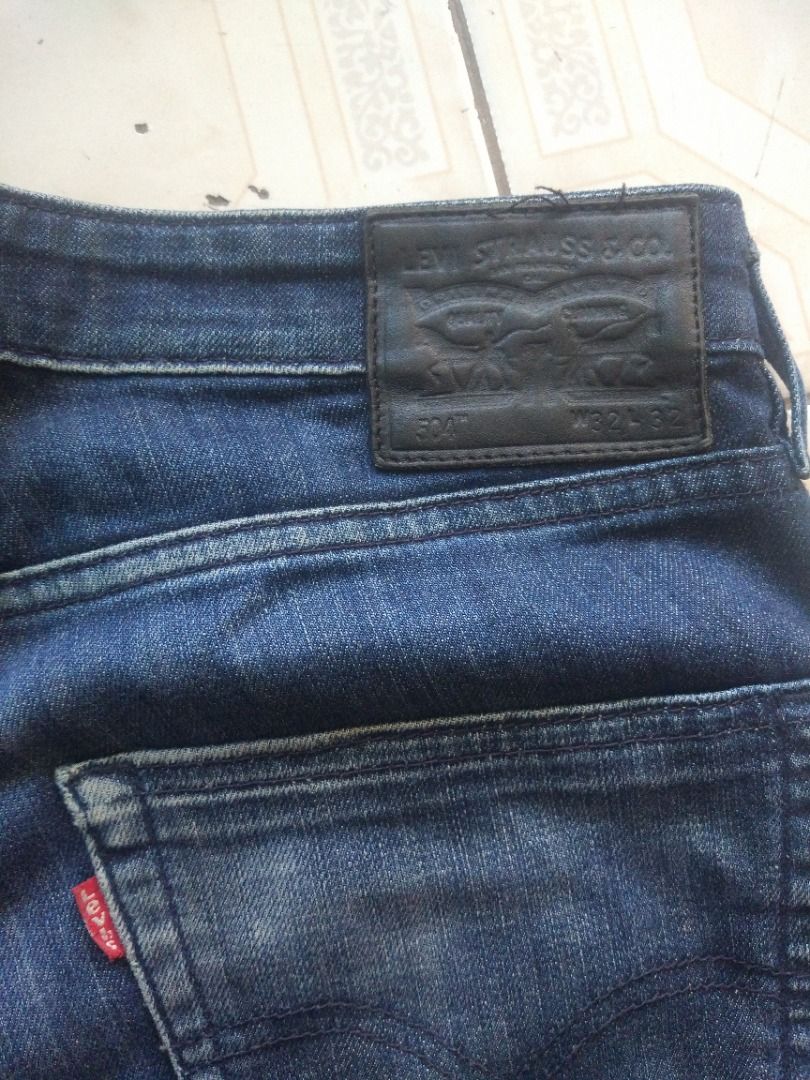 Levis 504 Commuter jeans 34 actual, Men's Fashion, Bottoms, Jeans on  Carousell
