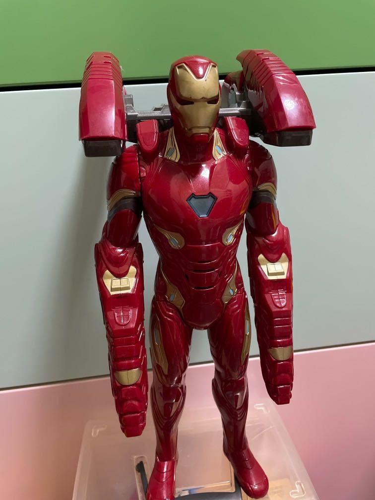 Avengers mission shop tech iron man