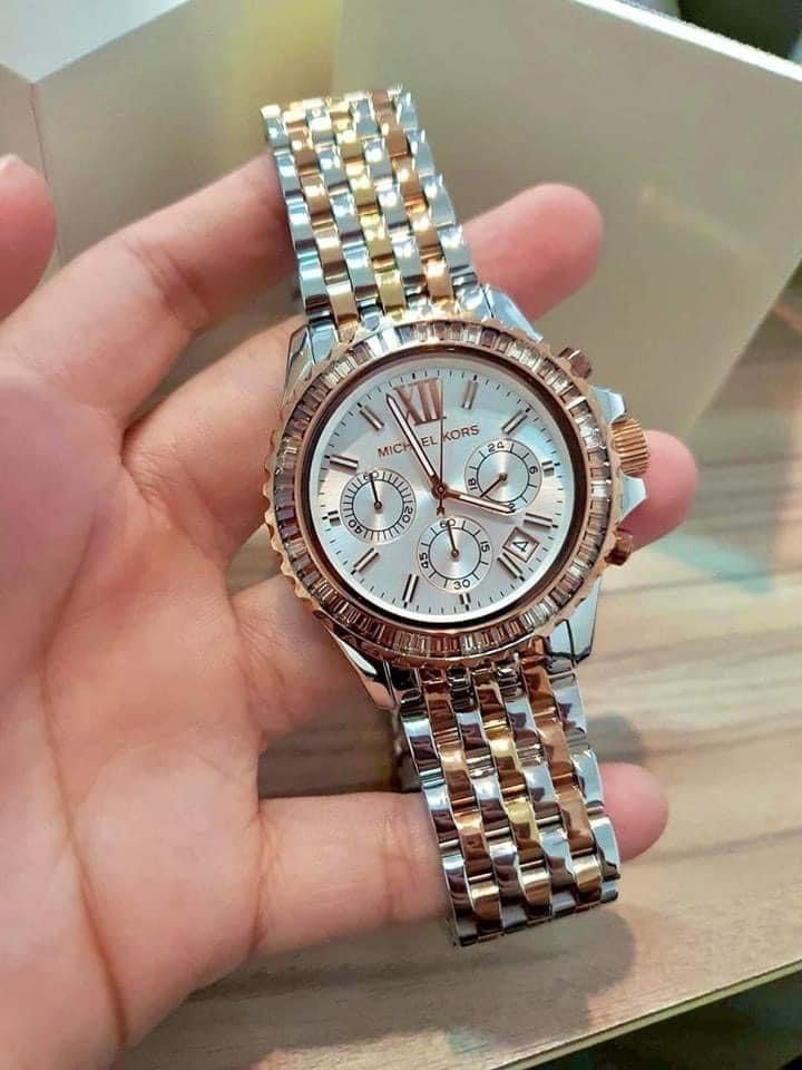 Tri tone 2025 watch