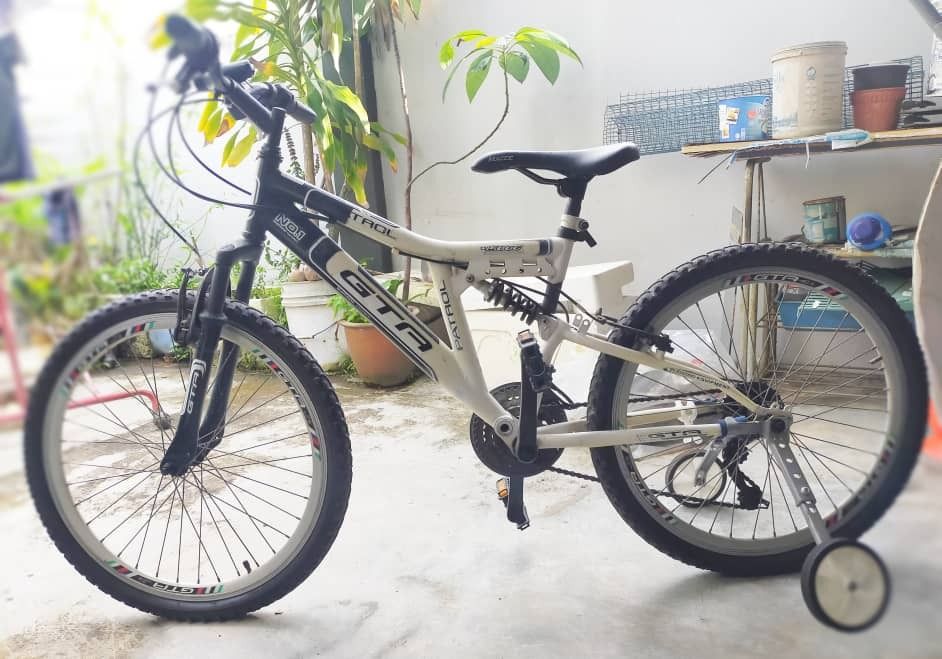 Mountain Bike 24 inch 21 speed Sports Equipment Bicycles