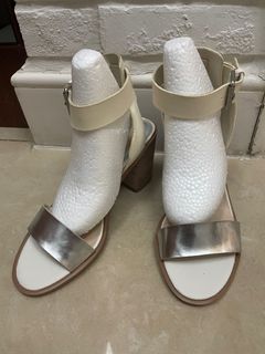 （分類：）位於 。 由 yahee 提交（商品編號 1198673355，圖片 1）。簡介： 。