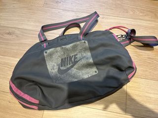 （免費贈）Nike 包
