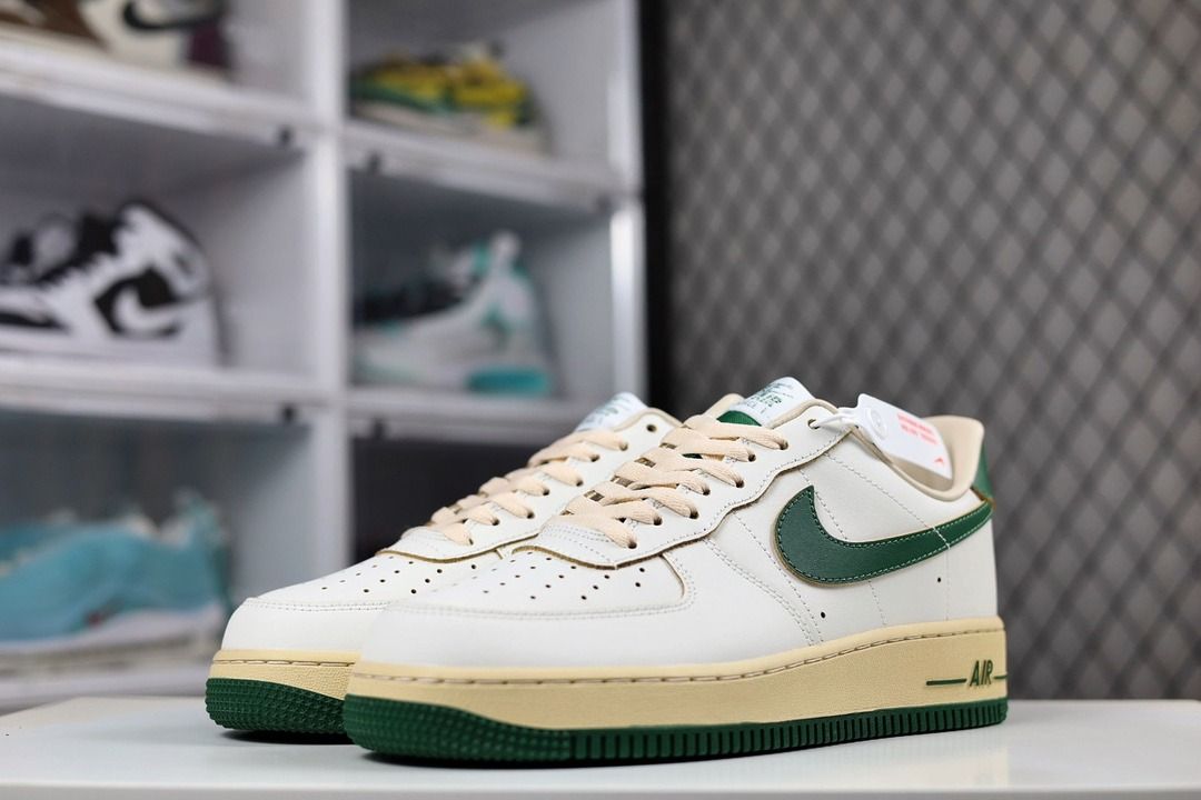 Nike Air Force 1 AF1 '82 Rare Army Green Mens US 9 / EU 42.5