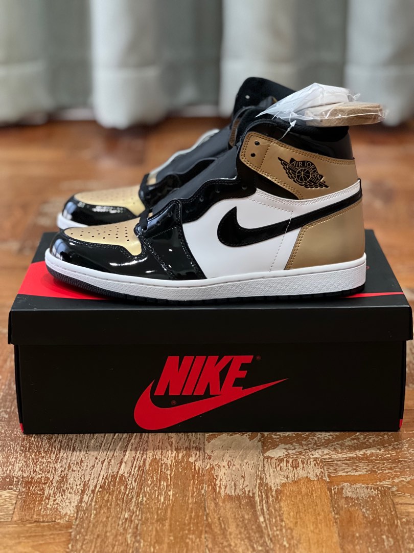 Nike air jordan cheap gold toe