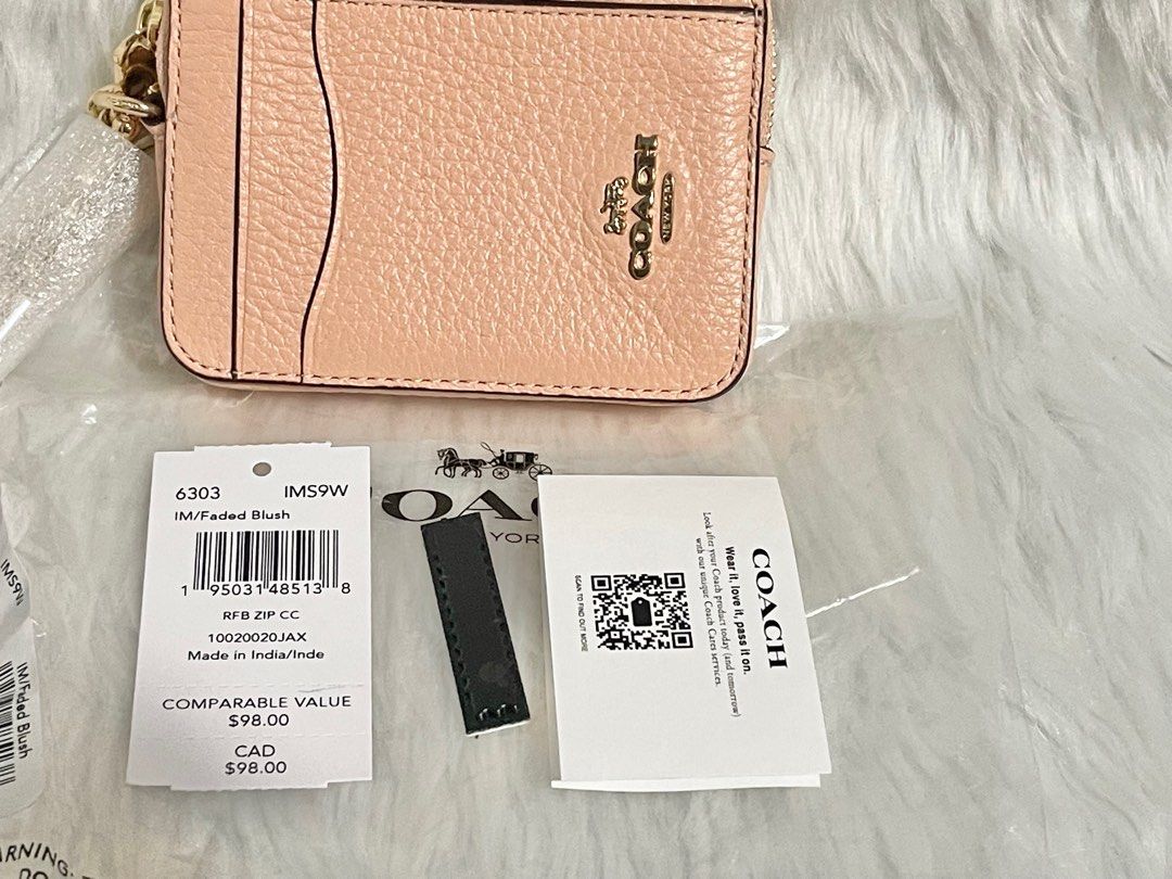 Original Coach Zip Card Case in Faded Blush, Women's Fashion, Bags
