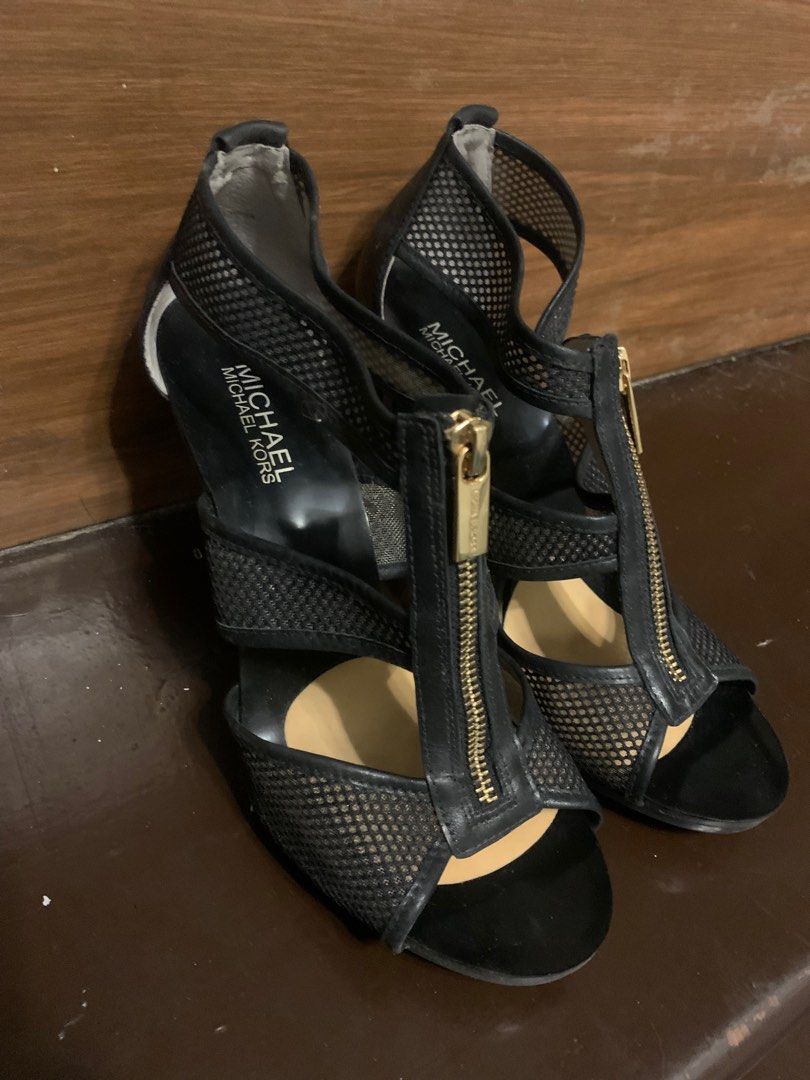 Michael Kors Berkley T-Strapped Mesh Heels, Women's Fashion, Footwear,  Heels on Carousell