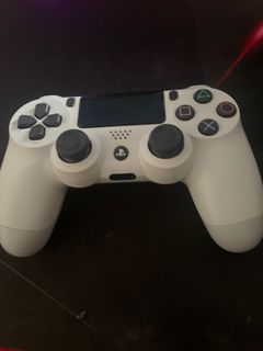 ps4 controller barely used 1 week old