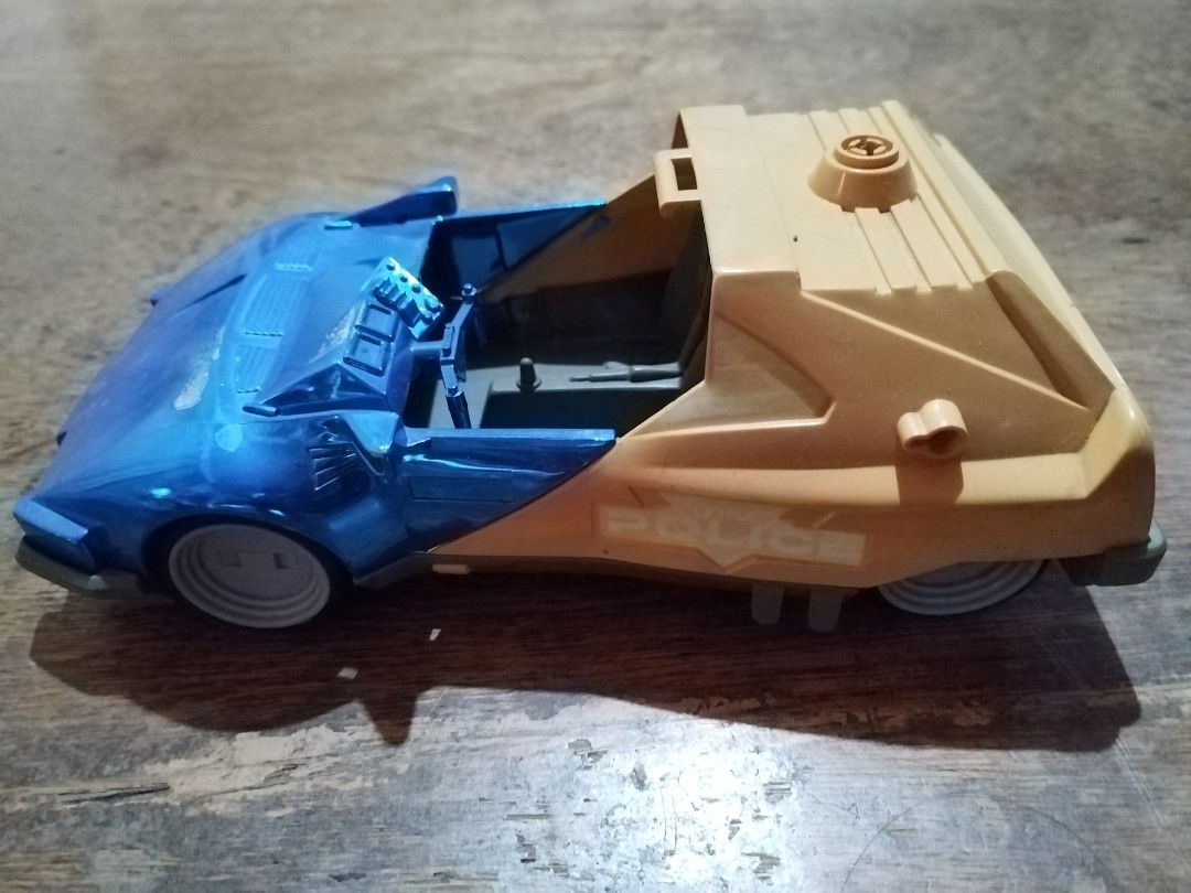 Robocop - Robo 1 (Category: Vehicle & Diecast Models) located in Cagayan de Oro. Submitted by lexington12 (Listing ID 1198677110, Image 2). Description: Vintage Robocop vehicle Made in USA.