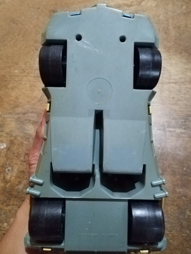 Robocop - Robo 1 (Category: Vehicle & Diecast Models) located in Cagayan de Oro. Submitted by lexington12 (Listing ID 1198677110, Image 3). Description: Vintage Robocop vehicle Made in USA.