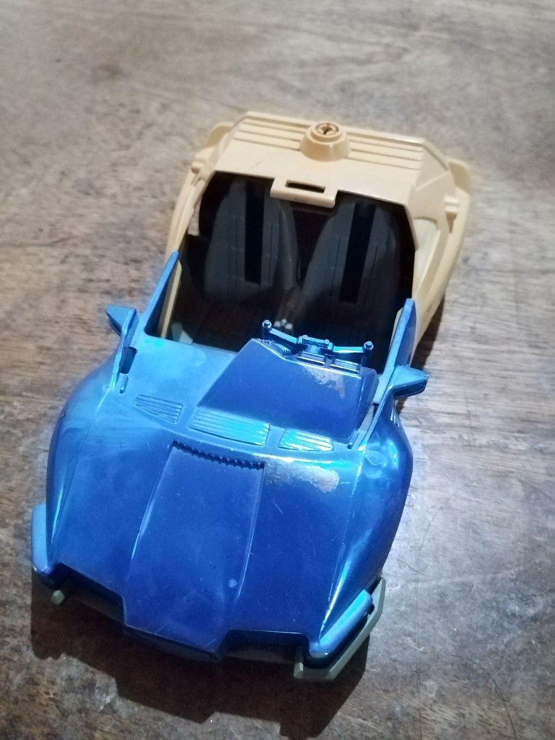 Robocop - Robo 1 (Category: Vehicle & Diecast Models) located in Cagayan de Oro. Submitted by lexington12 (Listing ID 1198677110, Image 1). Description: Vintage Robocop vehicle Made in USA.