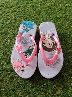 Sandal jepit anak  usia 3-4 tahun