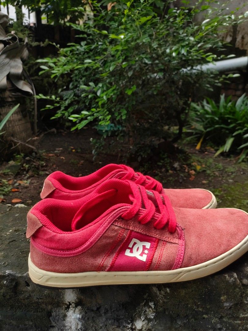 Sepatu DC Skateboard