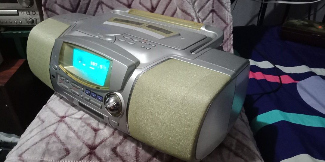 Sharp MD Studio (Category: Portable Music Players) located in Pasay City. Submitted by marineljapansurplus (Listing ID 1198773493, Image 3). Description: Sharp MD Studio (Silver) Model: MD-F150-Y Radio Tuner: Working 👍FM/AM - all station CD: Working 👍 MD/ Cassette: Error reading'Not playing ✊ Power Supply: 110v 30W 🔌 Price: ₱ 1200 Loc. Pasay City * Transformer available * - 50W @ ₱ 250 (compact size) HEAVY DUTY - 100W @ ₱ 380 - 350W @ ₱ 550.