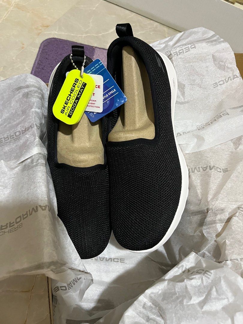 Walk cheap joy skechers