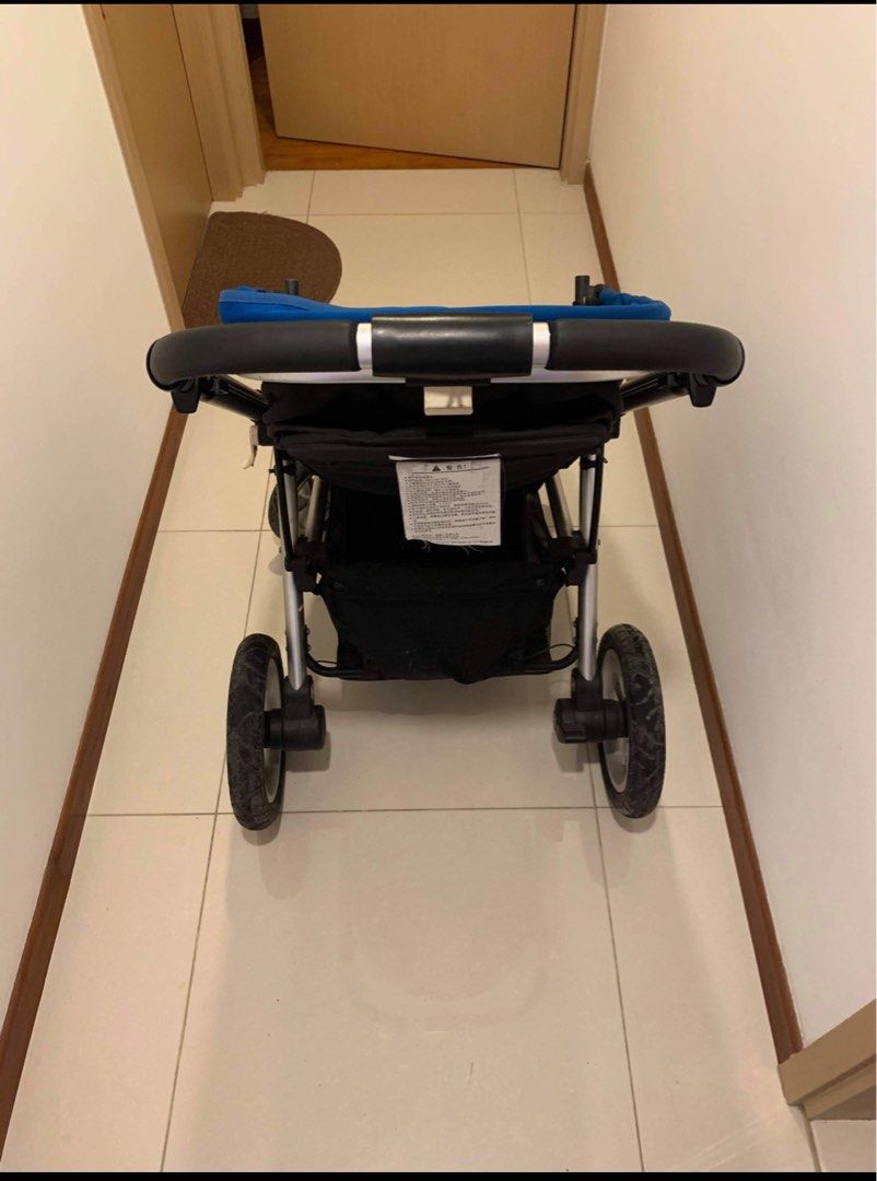 Stroller (Category: Strollers) located in Singapore. Submitted by pinkrack (Listing ID 1198728657, Image 3). Description: Brand: Gubi Easy to fold - 5-point harness belt - 2-way (front and rear) Facing - Seat is convertible to bassinet - Large storage basket - Large tires, Used but not abused. Condition 8/10 No spills / stains as its rarely used. Selling away as it’s under utilised.. .