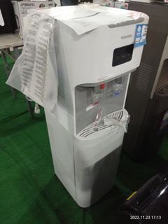 Toshiba hot and cold water dispenser 
Mode of payment 
Cash 
Gcash 
Card  BDO, Metrobank,BPI

Pick up/dilivery via lalamove shifting fee charge to customer
For more info pm me viber or call 09305828661