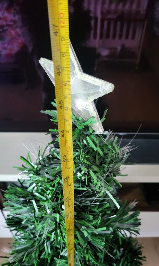 ToysRus christmas tree, Furniture & Home Living, Home Decor, Other Home