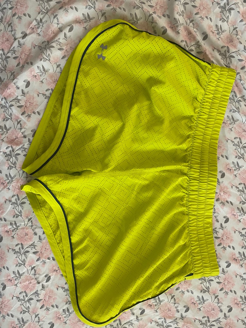 Under Armour shorts, Women's Fashion, Activewear on Carousell