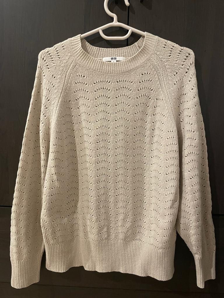 Uniqlo Beige Sweater, Women's Fashion, Tops, Longsleeves on Carousell