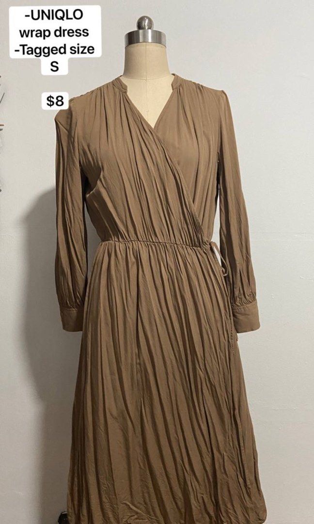 Uniqlo Wrap Dress, Women's Fashion, Dresses & Sets, Dresses on Carousell