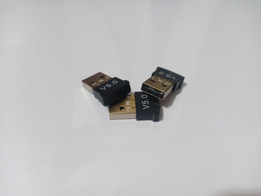 USB Bluetooth Dongle (Category: Cables & Adaptors) located in Quezon City. Submitted by kyrex12 (Listing ID 1116111812, Image 1). Description: -250 each -200 wholesale (6pcs. and above) -CSR 5.0 -plug and play -with 1 week warranty -accept for shipping via GRAB and LALAMOVE COD (buyer's expense) -accept GCASH and PAYMAYA payment -COMPATIBILITY IS BUYER'S RESPONSIBILITY.