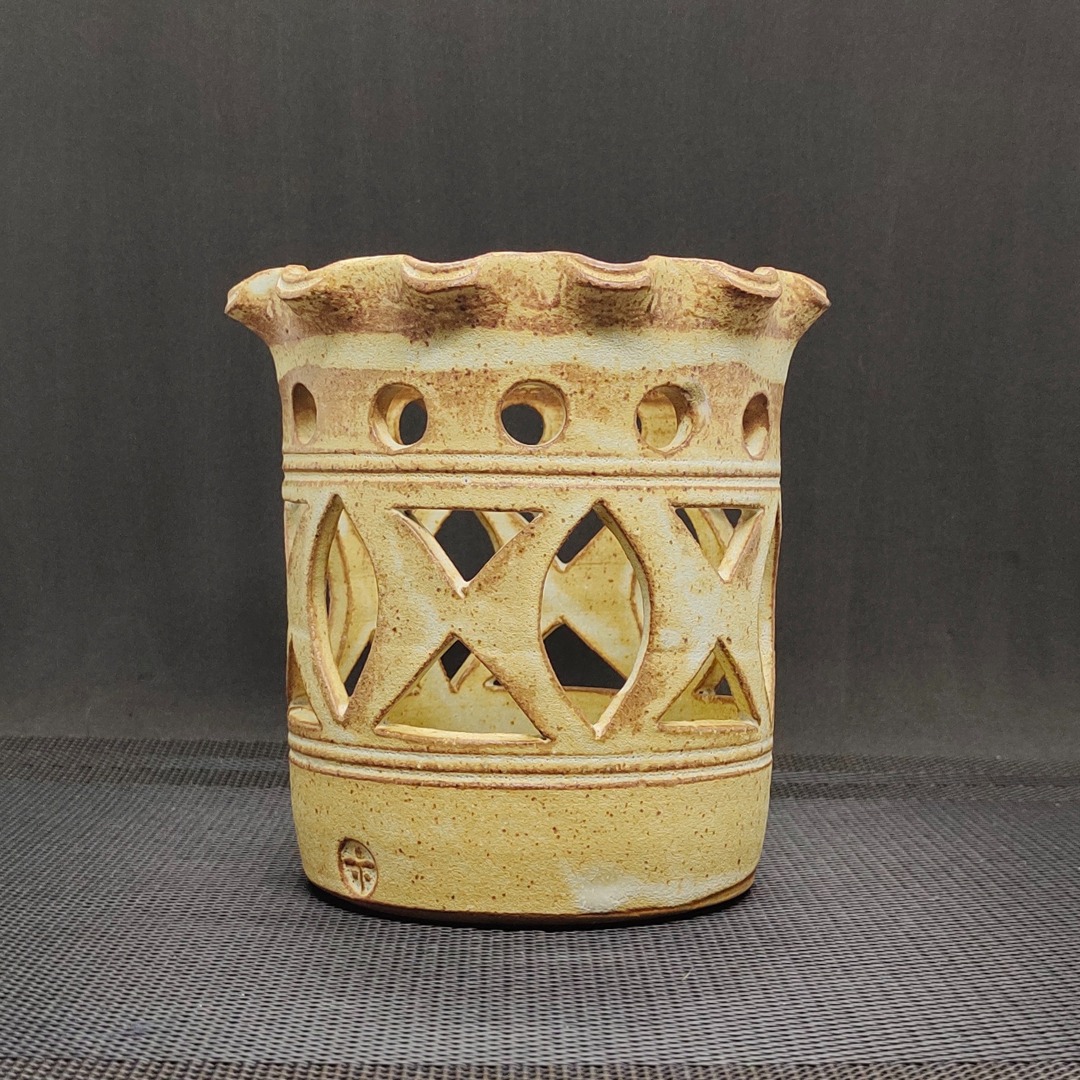 Vintage Robert TarlingKersey Studio Decorative Cut Out Stoneware