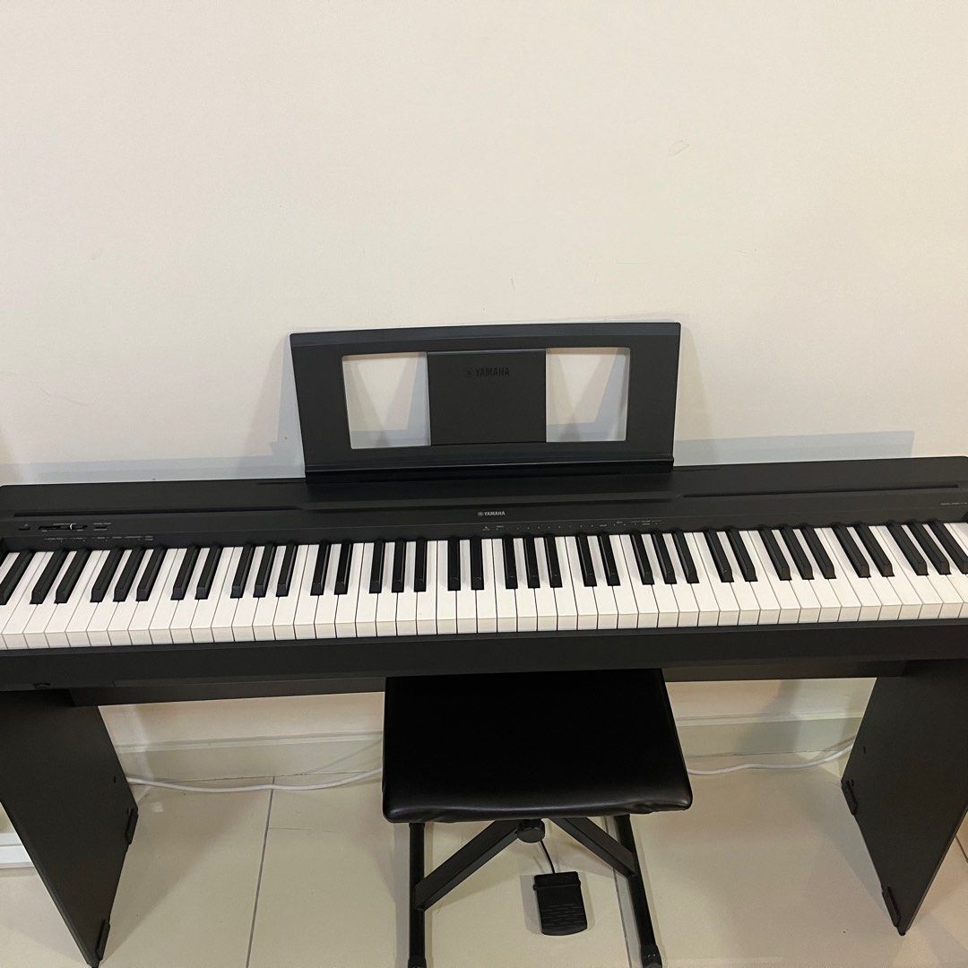 Yamaha electric piano, Audio, Portable Music Players on Carousell