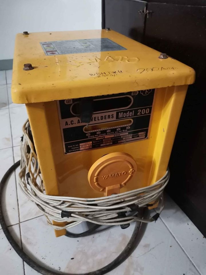 Yamato Welding Machine Heavy Duty, Furniture & Home Living, Home