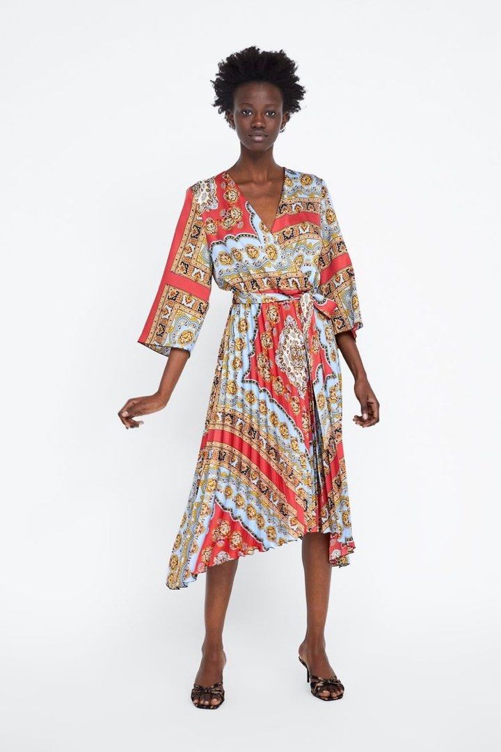 zara pleated printed dress Zara NWOT Cheetah Print Pleated Maxi Dress Size Small