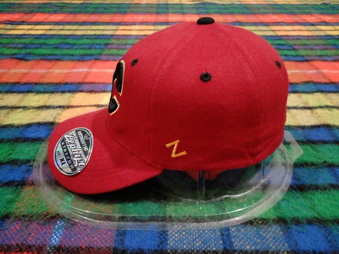 Herschel calgary cheap flames hat