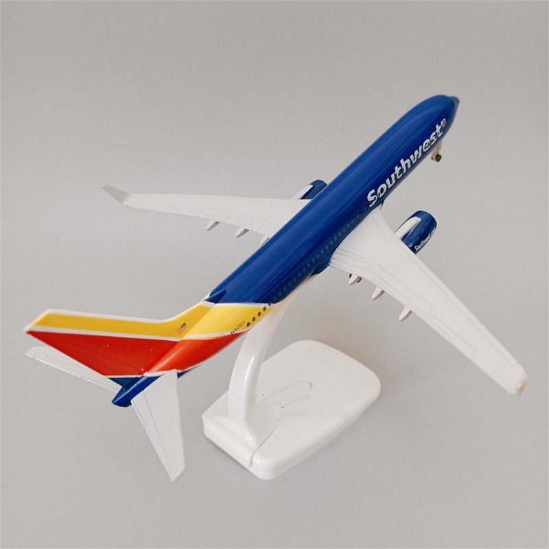 1250 20cm USA Southwest Airlines Boeing B737 Airways Diecast Airplane
