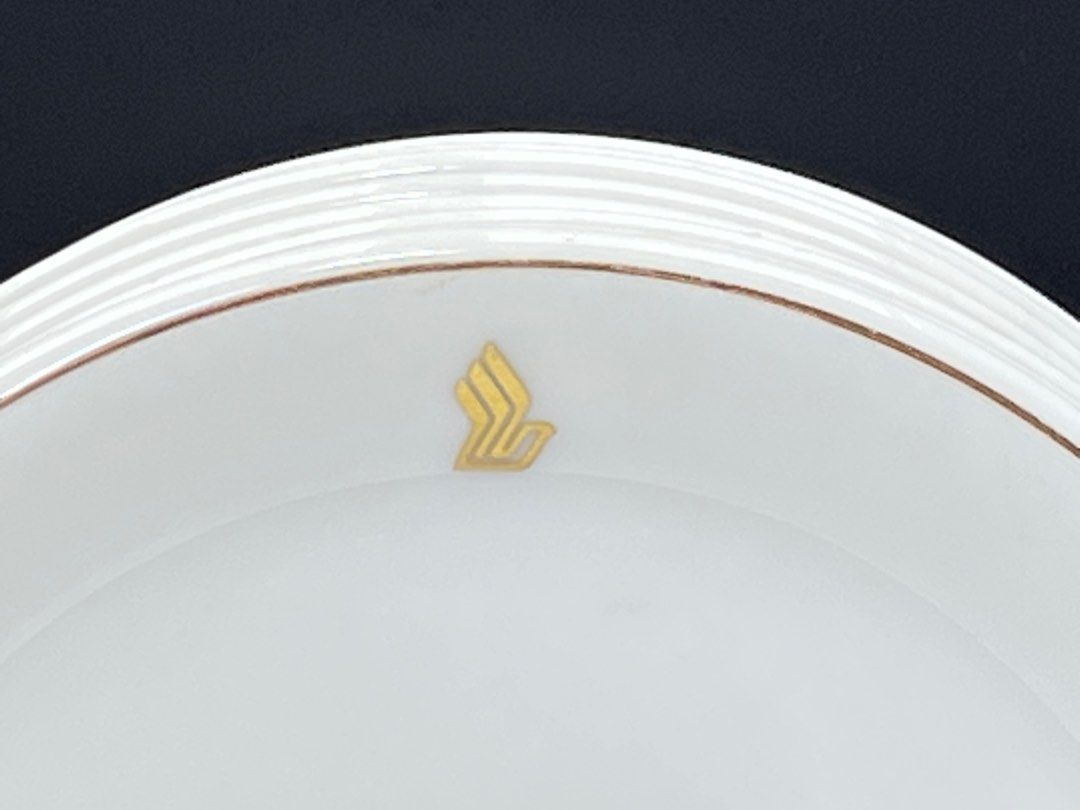 8piece SINGAPORE AIRLINES Royal Doulton Fine Bone China Side Plates