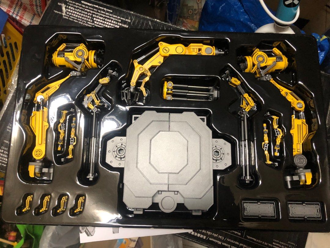 1/12 スーツアップ ガントリー　2GOODCO. アイアンマン 装着機 新品 2GOODCO 1/12 Suit-up Gantry / スーツアップ ガントリー
