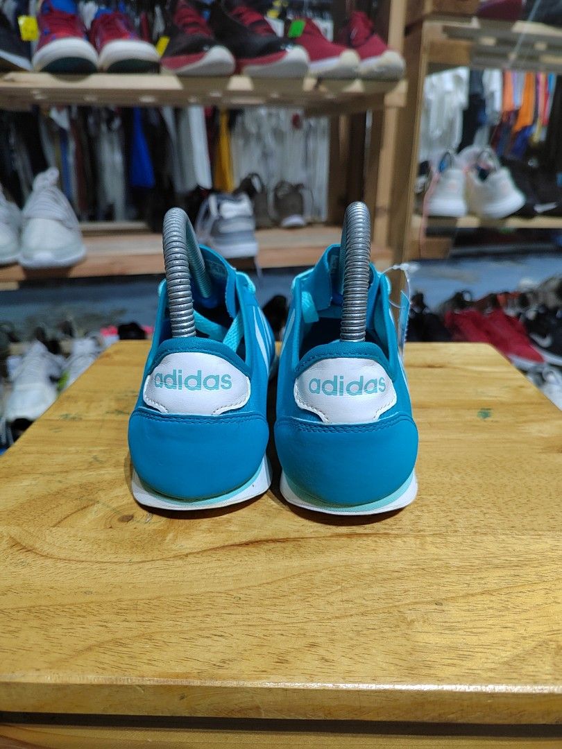 Adidas neo groove new arrivals