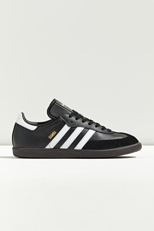 Adidas Samba Classic, Men's Fashion, Footwear, Sneakers on Carousell