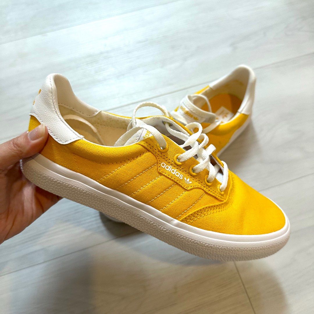 Yellow sneakers clearance women's adidas