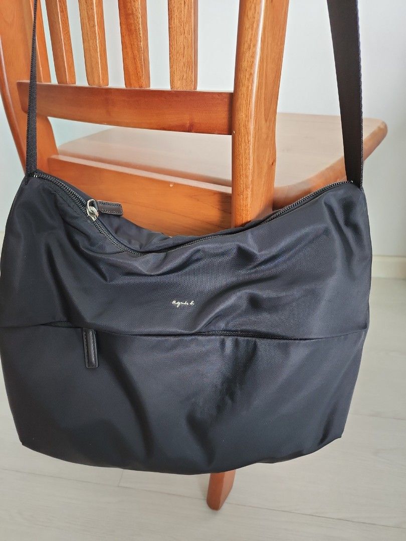 Agnes b sling bag 2025