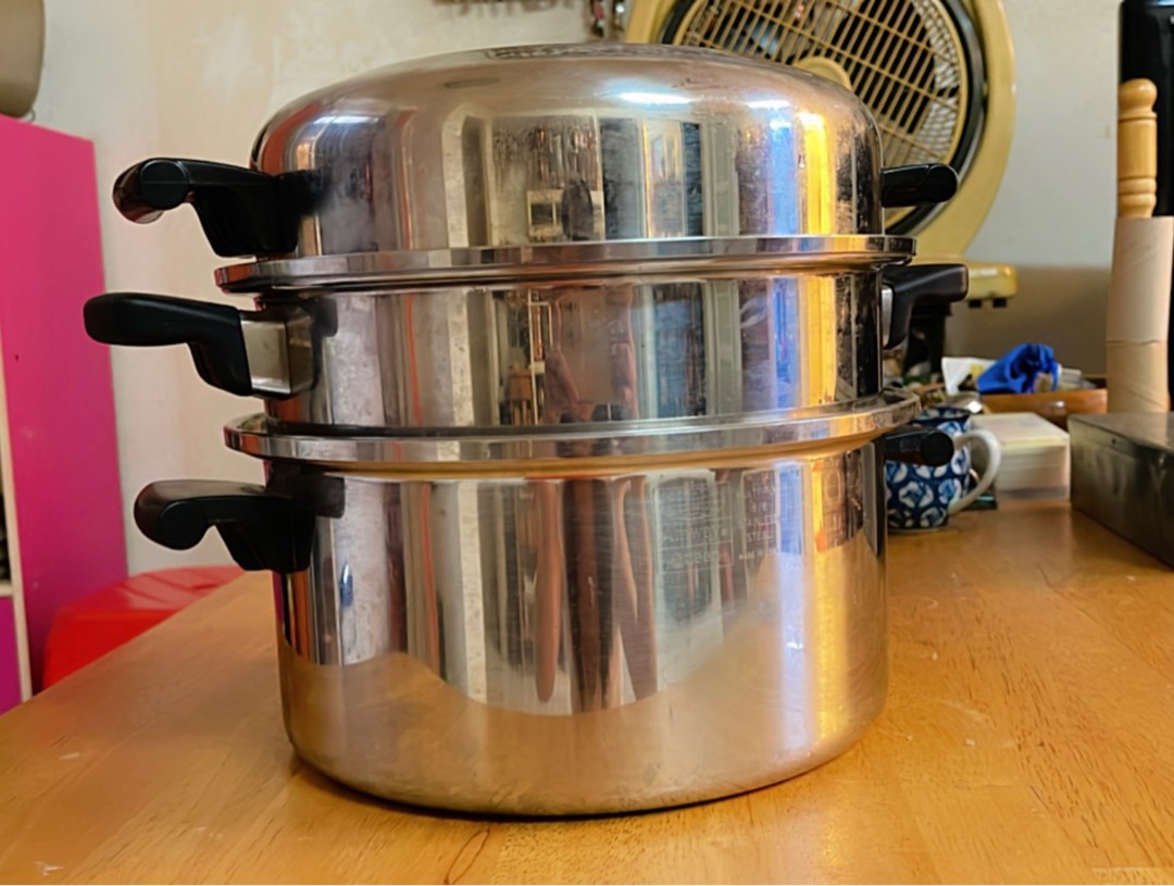 AMWAY QUEEN 18/8 7 PLY 3 LAYER POT WITH STEAMER, Furniture & Home