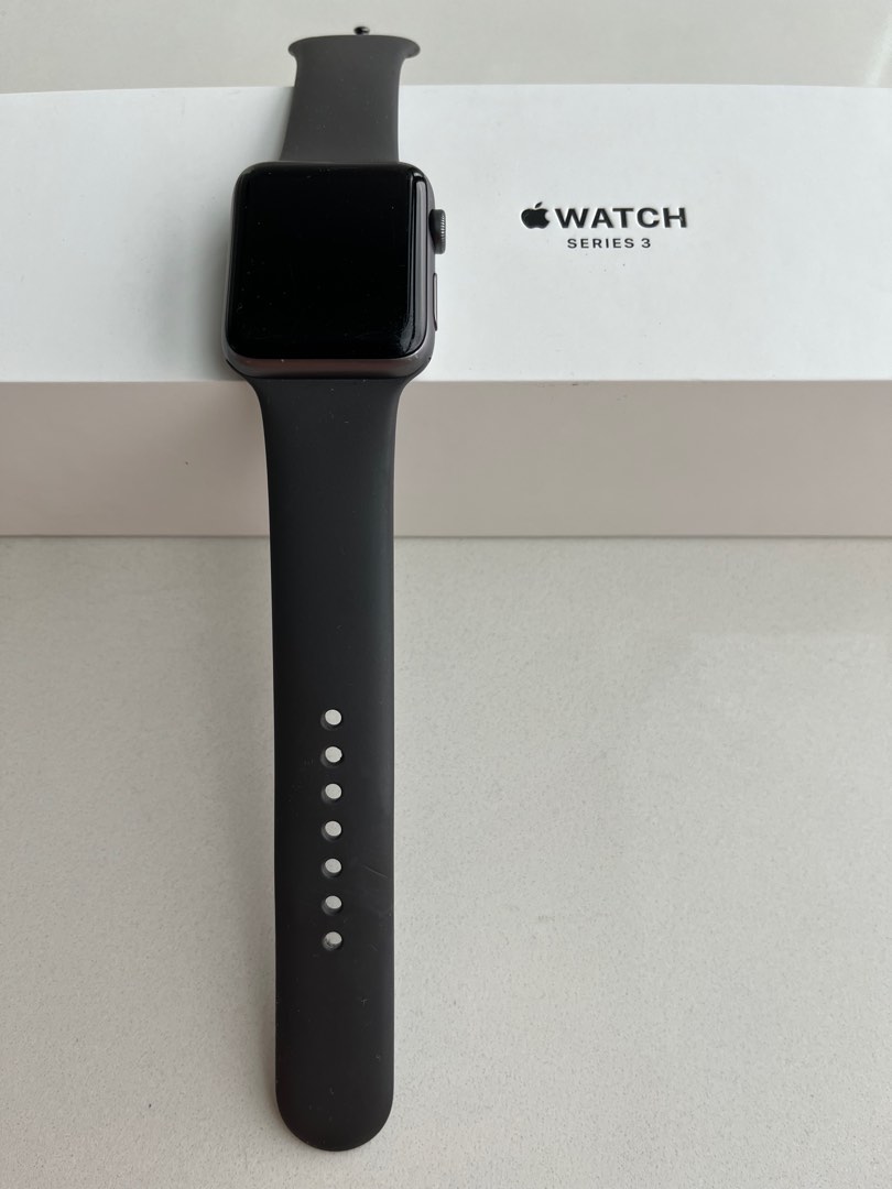 Apple Watch Series 3 42 mm Mobile Phones Gadgets Wearables
